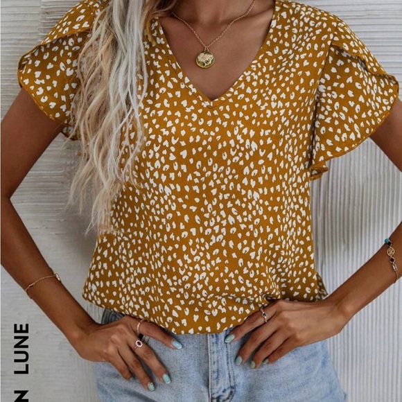 Multiple Flutter Sleeve Ruffled Blouse - Picture 9 of 13